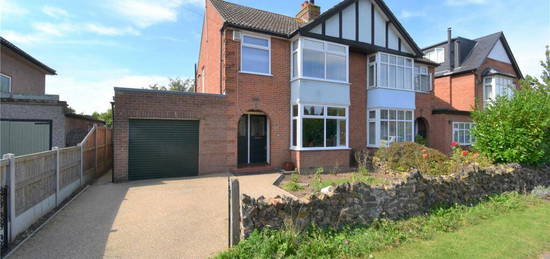 3 bedroom semi-detached house