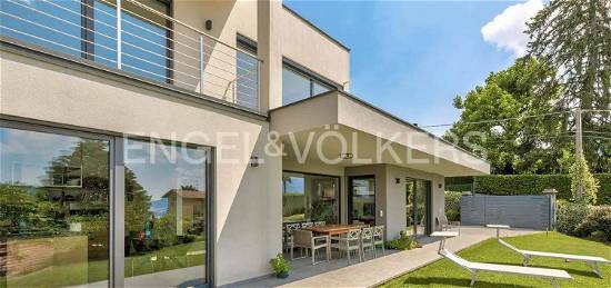 Villa in vendita in via Vittorio Veneto