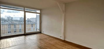 Location appartement 4 pièces 77 m²