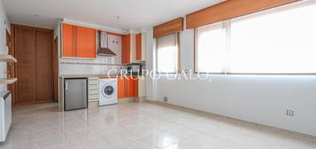 Estudio en venta en calle Julia Vaquero