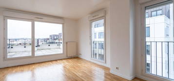 Appartement  à louer, 3 pièces, 2 chambres, 67 m²