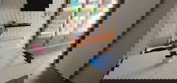 Beau Studio très bien agencé tout équipé