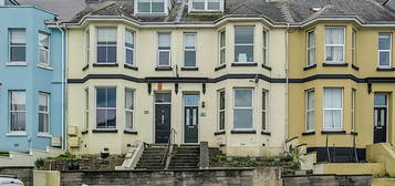 5 bedroom terraced house for sale