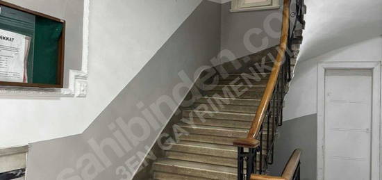 Şişli Nişantaşı'na 5 dk yürüme mesafesinde 1+1 eşyalı daire