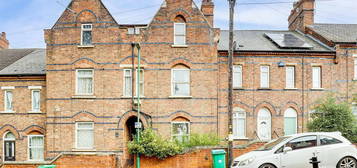 3 bed terraced house for sale