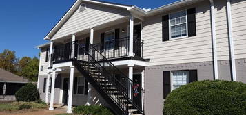 2112 Old Taylor Rd Apt B2, Oxford, MS 38655