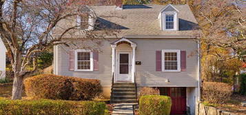 9 Cummings Rd, Newton, MA 02459