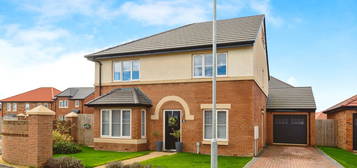 4 bed detached house for sale