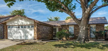 1324 Burmeister Rd, Fort Worth, TX 76134