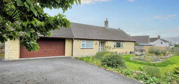 3 bed detached bungalow for sale