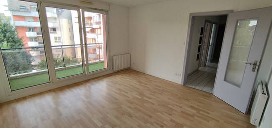 Appartement  à louer, 2 pièces, 1 chambre, 54 m²