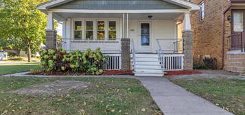 6607 West Girard AVENUE, Milwaukee, WI 53210