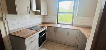 3 bedroom flat to rent