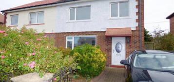 3 bedroom semi-detached house to rent