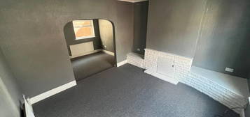 2 bedroom terraced house