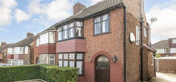 4 bed semi-detached house for sale