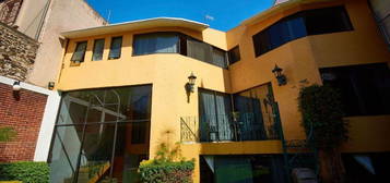 Se Vende Casa En Fraccionamiento Colinas Del Bosque, Tlalpan