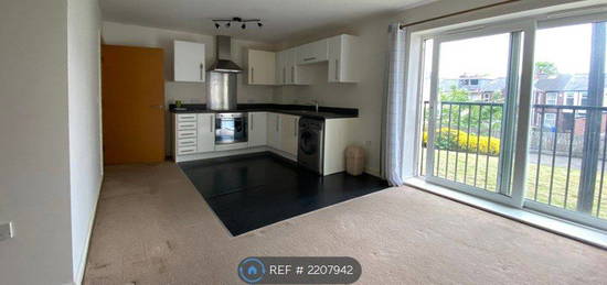 2 bed flat to rent