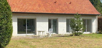 A louer à l’année maison individuelle avec jardin à Cucq