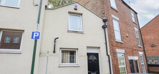 Terraced house to rent in Peveril Street, Nottingham NG7