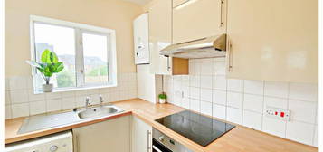 4 bedroom terraced house