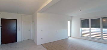 Apartament 2 camere 56 mp utili + 200 mp pod + 4 locuri de parcare