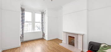 Flat for sale in Highshore Road, Peckham SE15