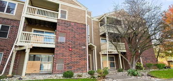 206 Glengarry Dr Apt 306, Bloomingdale, IL 60108