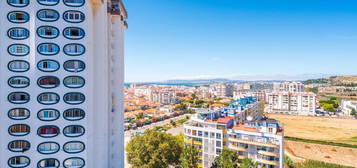 Apartamento T2+1, na Costa da Caparica, com vista panorâmica