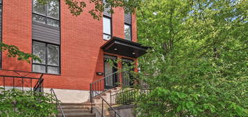 9755, Rue Saint-Hubert
Montréal (Ahuntsic-Cartierville)