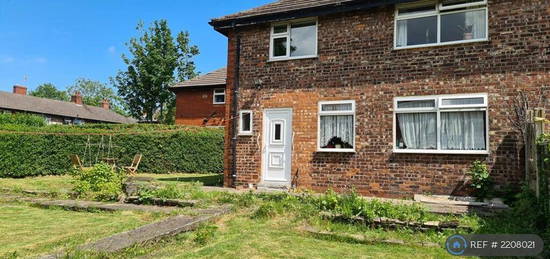 3 bedroom semi-detached house