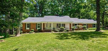 4120 4th Street Ct NW, Hickory, NC 28601