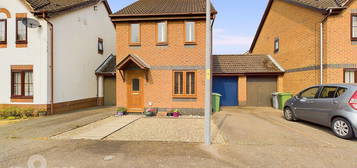 3 bed link detached house for sale