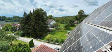 Energiesparend in ihr neues Zuhause mit einer Photovoltaik und Solaranlage in wunderschöner Lage !