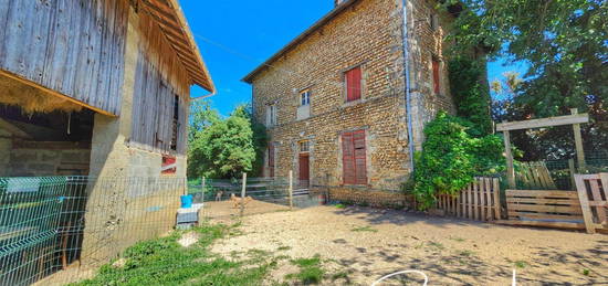 Maison en pierre à rénover