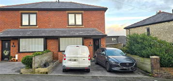 2 bedroom semi-detached house for sale