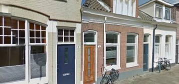 Martenstraat 12