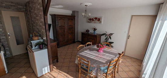 Appartement lumineux, 3 chambres, garage et parking