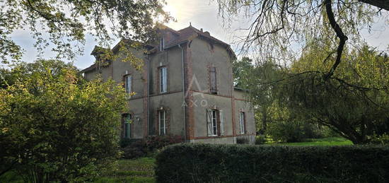 Achat maison 11 pièces 232 m²