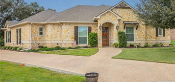 12 Lake Stone Ct, Woodway, TX 76712