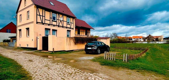 Einfamilienhaus mit Scheune auf abgeschlossem Hofgrundstück