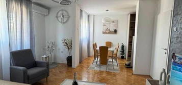 Location appartement 3 pièces 78 m²