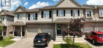 50 PINNACLE DRIVE Drive Unit# 10, Kitchener, Ontario 
