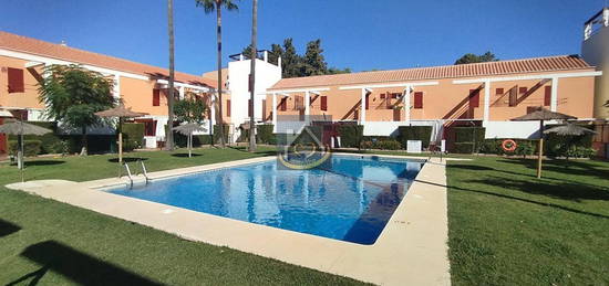 Casa adosada en venta en Islantilla Costa