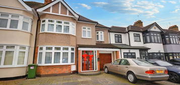 4 bed semi-detached house for sale