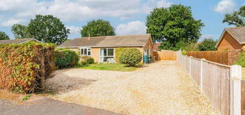 2 bedroom semi-detached bungalow for sale