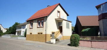 1-Familienhaus mit Keller, Garage und schönem Garten in 66978 Donsieders