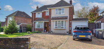 4 bed detached house to rent