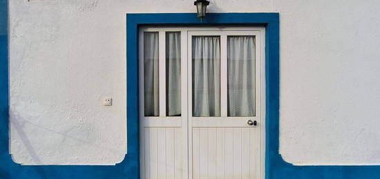 Arrendamento de  Casa de aldeia  na rua do Moinho, 14