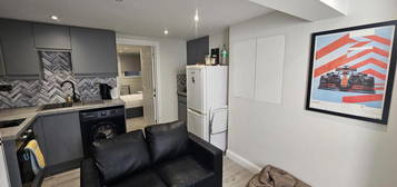 1 bedroom flat